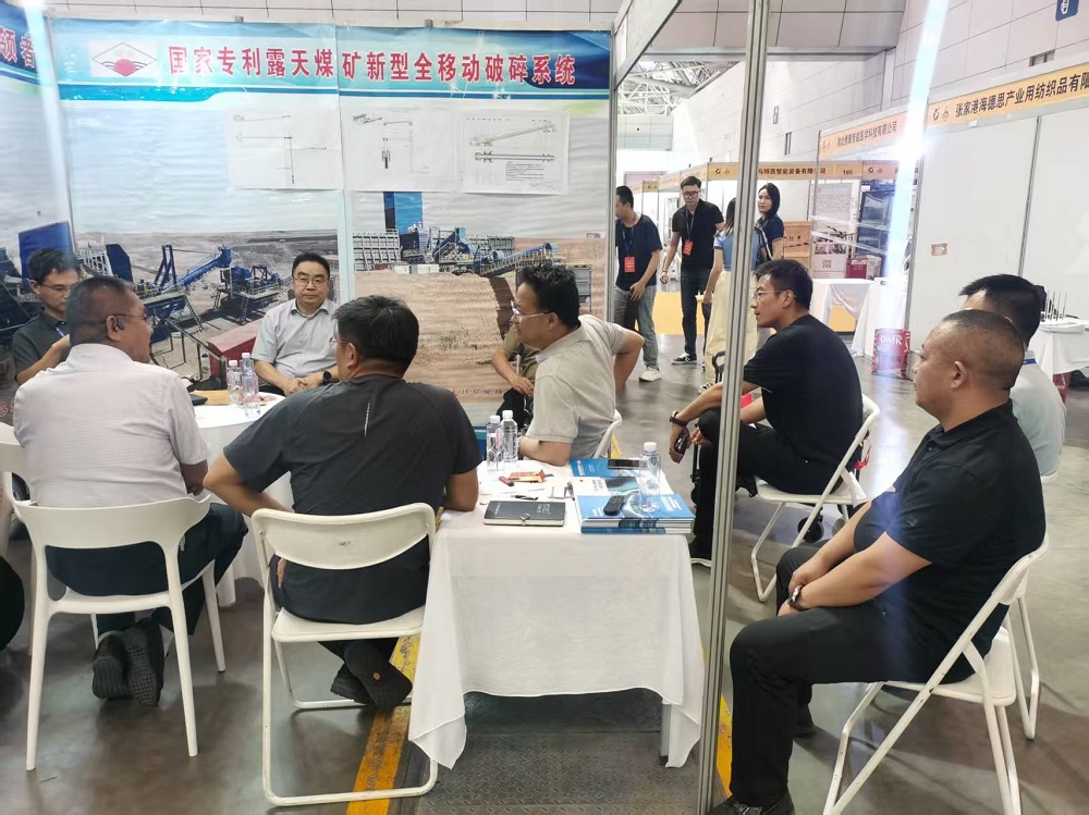 新鄉(xiāng)市威達(dá)機(jī)械有限公司第20屆新疆國(guó)際煤炭工業(yè)博覽會(huì) 參展成功！